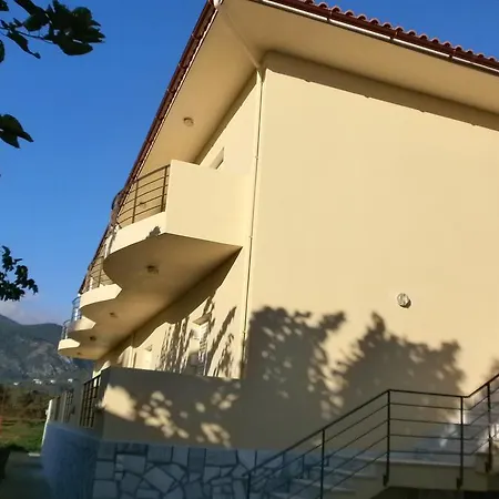 Vakantiehuis Artemis - Marina